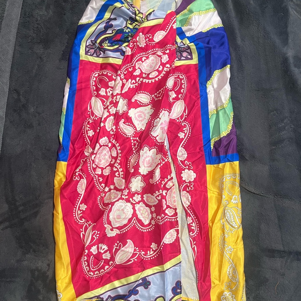 Colorful Patterned Dress - Picture 2 of 2
